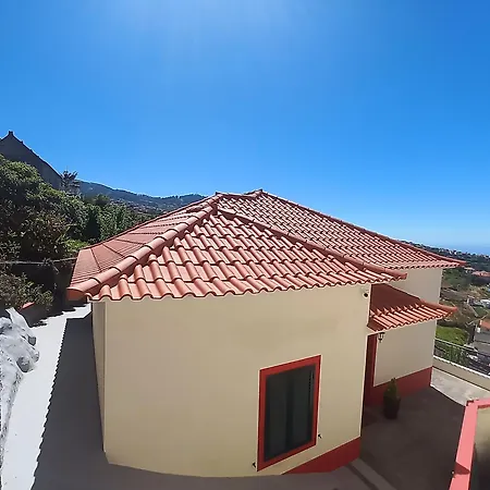 Por Do Sol Estreito Da Calheta